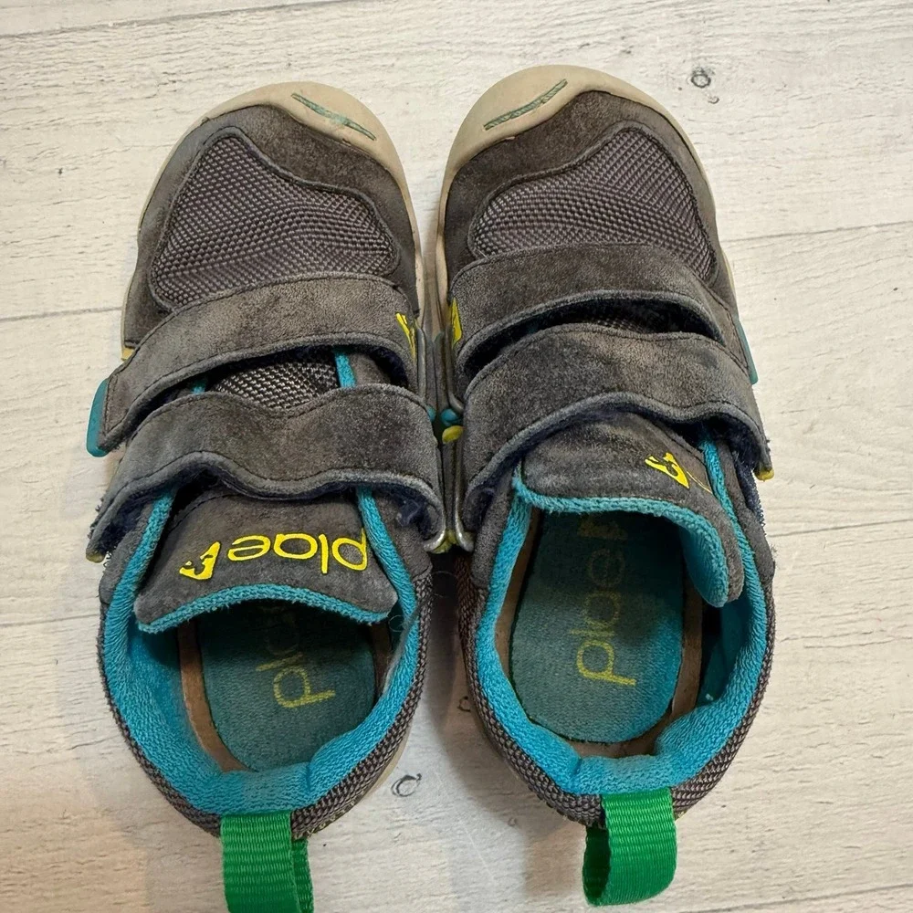 PLAE Ty toddler shoes grey little kids size 8